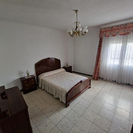 فندق Casa Vicenta Herencia المظهر الخارجي الصورة